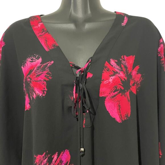 Catherines Womens Plus 2X/3X Black Red Floral Poncho Tunic Top Laced Up Neck - Picture 3 of 9